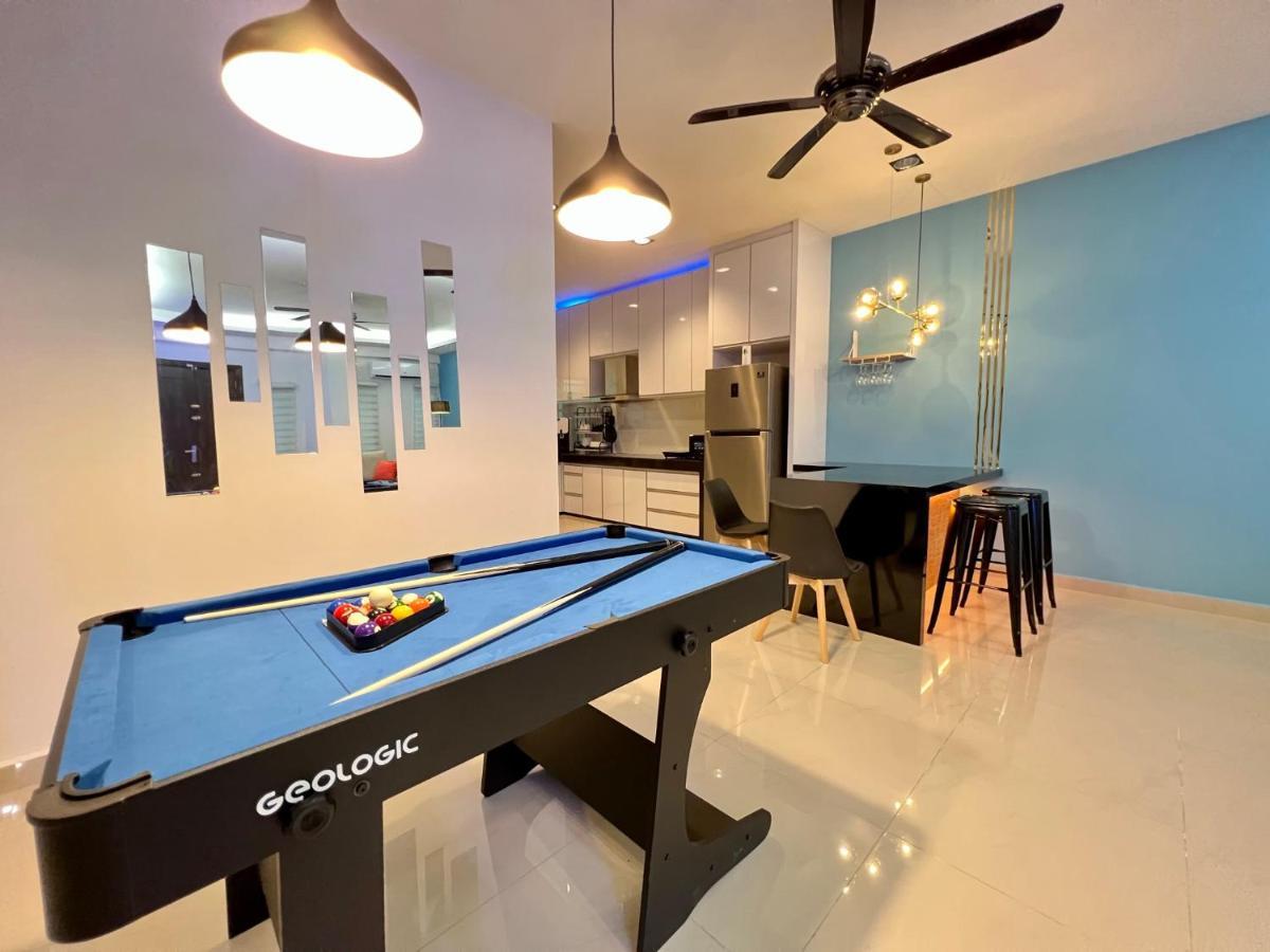 Tcvila 12Pax Neartc Dinosaurland Pooltable, Netflix كوانتان المظهر الخارجي الصورة
